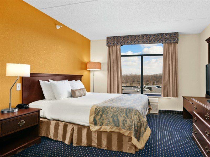 Comfort Inn & Suites Voorhees-Mt Laurel Экстерьер фото